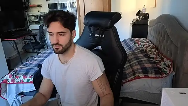 Al3xox02 live sex cam