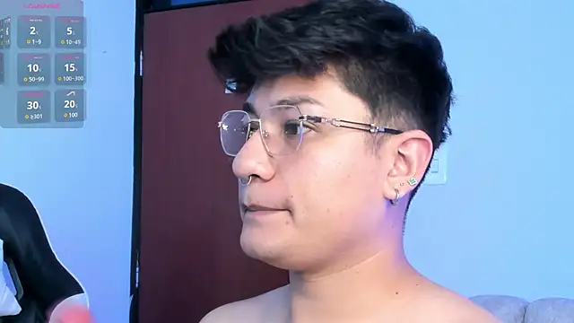 Theo_Rowan live sex cam