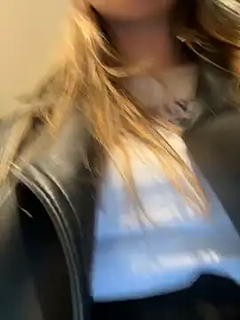 Sunny___Bunny live sex cam