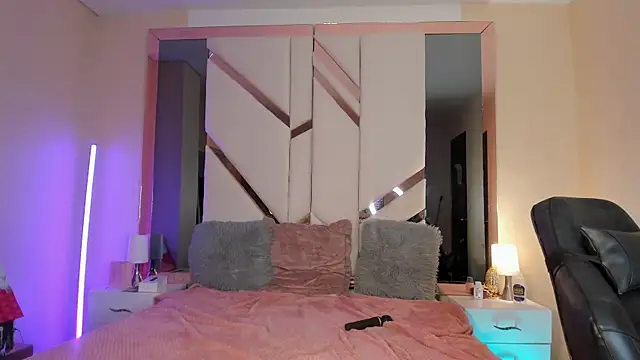 EmmaStonns's cam snapshot