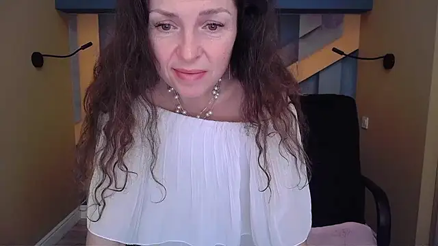 EllaLong's cam snapshot