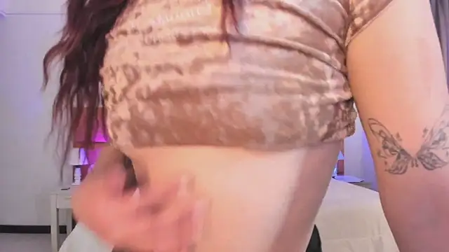 Regina_blum live sex cam