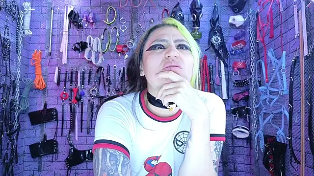 PANDORANEZZ live sex cam