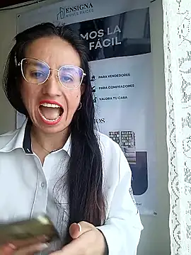 Valentina--1 live sex cam