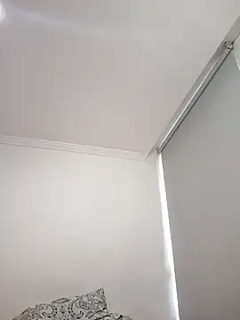 Divine_Pouvoir's cam snapshot