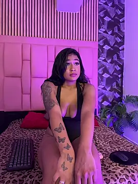 yayasmile's cam snapshot