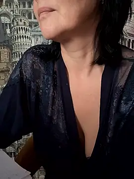 HotyEmily's cam snapshot