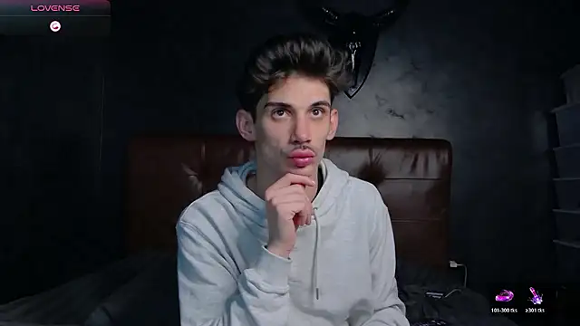 DanielCrush1's cam snapshot