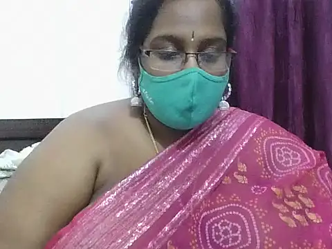 hootypriya live sex cam