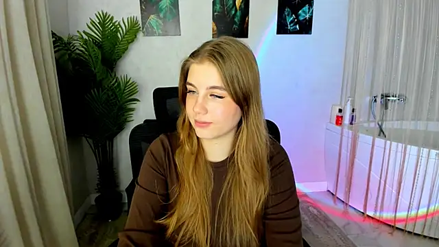 GoldenMirage live sex cam