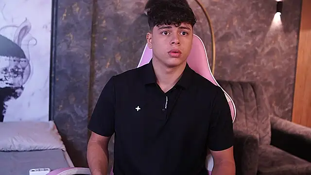 Ethan_occonor's cam snapshot