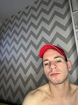 Maksim1907 live sex cam