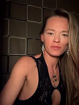 vinique99 live sex cam