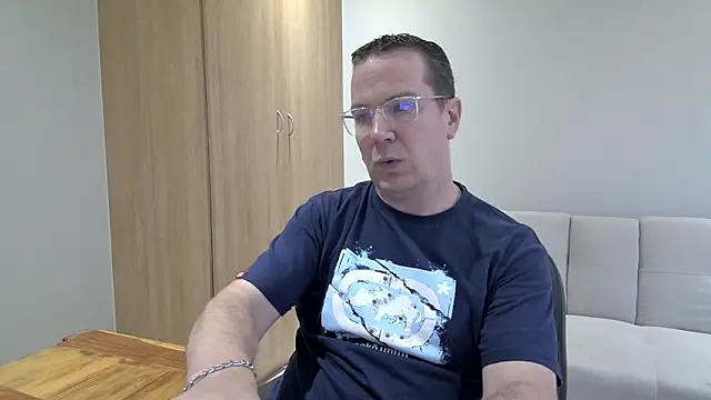 BrettJ81's cam snapshot