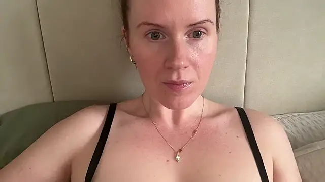 redheadrosie69's cam snapshot