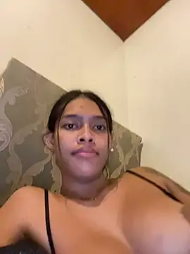 ClaryFrayx live sex cam