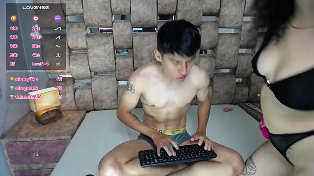 LucyyLeo live sex cam