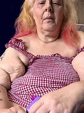 davisdesires@xh live sex cam