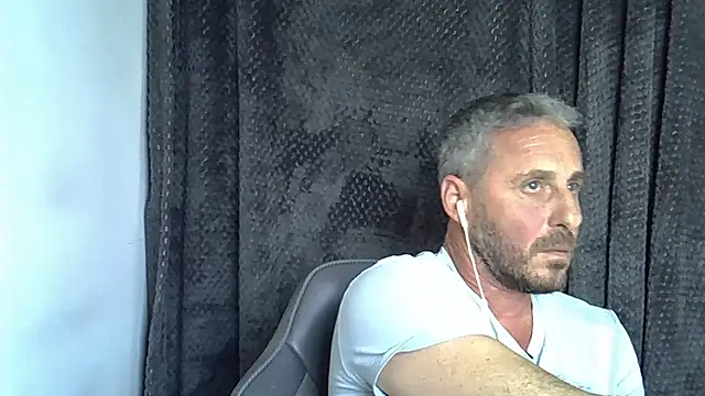 Lucid50's cam snapshot