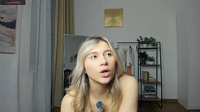 FaaBinaa live sex cam