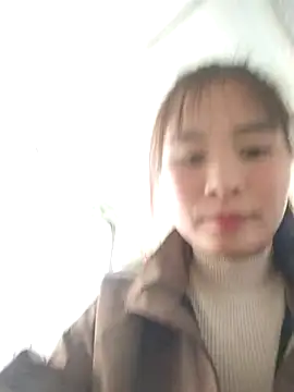 Squirrel-Pear live sex cam