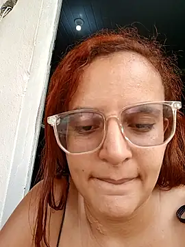 AliceRuivinha2 live sex cam