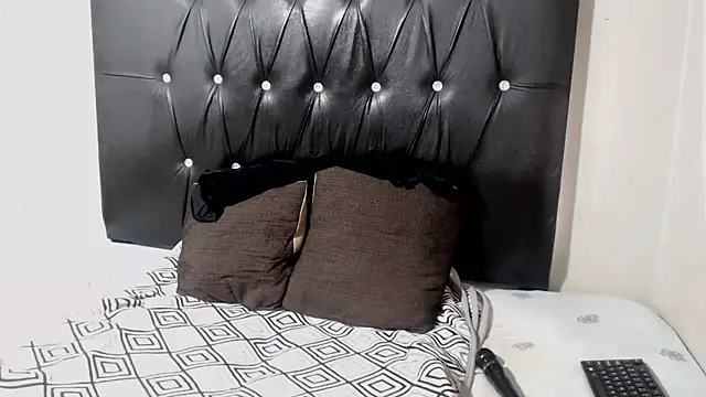 ChubbySpider's cam snapshot