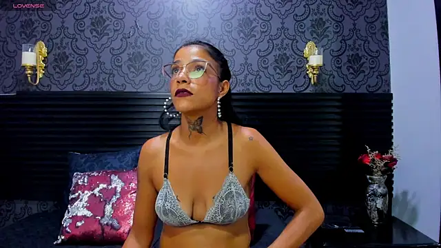 Hellen__4master live sex cam