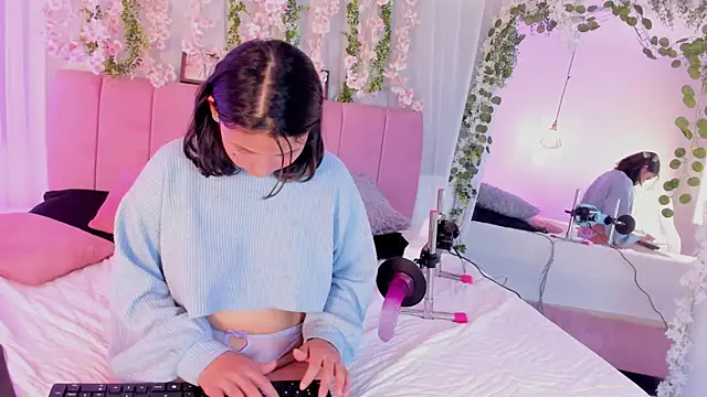 nicky_bonny18's cam snapshot