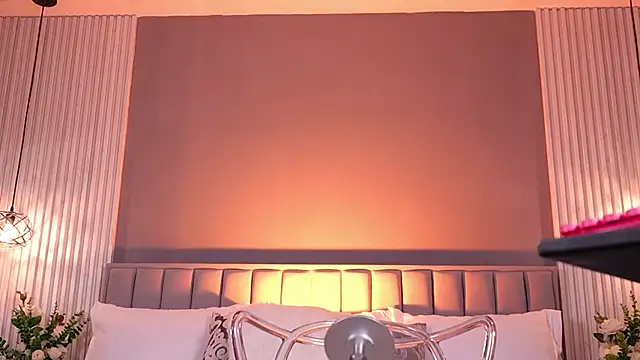 ValeryNova live sex cam