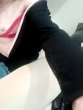 JOHANNA9MOI02 live sex cam