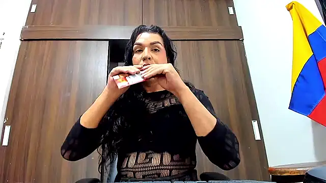 miss_bigcockts live sex cam