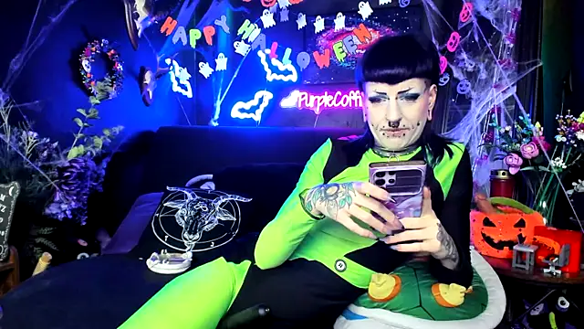 Purple_Coffin666's cam snapshot