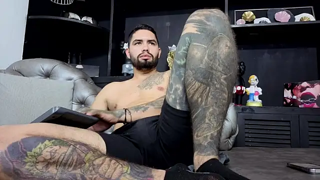 matteosantos live sex cam