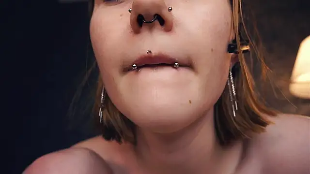 MoiraHavins live sex cam