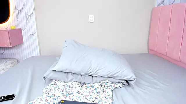 vannepettite_'s cam snapshot