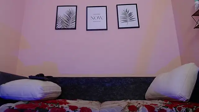 baby_bonny_'s cam snapshot