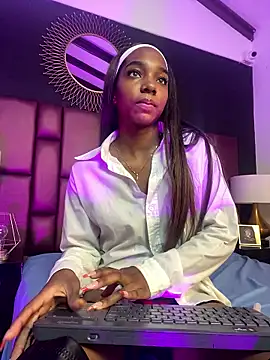 BrittanyWatson's cam snapshot