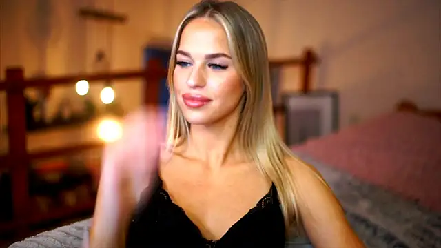 Emilyvanroessel live sex cam