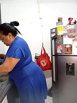 Shanttal0272 live sex cam