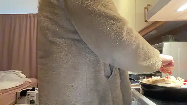 cumwithmee3 live sex cam