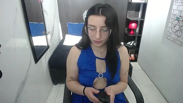 vaiolet_purple's cam snapshot