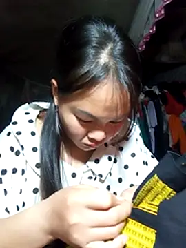 emilyzz's cam snapshot