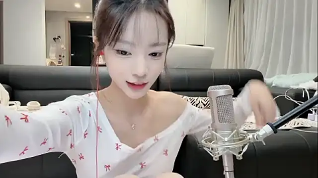 Butterbear live sex cam