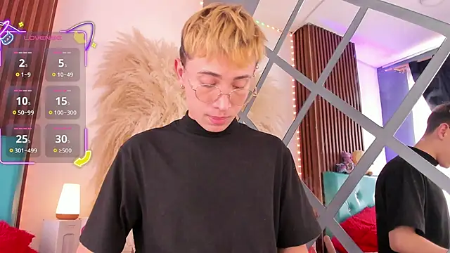 Naughty__Chriss's cam snapshot