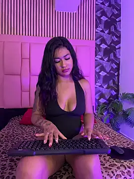 yayasmile's cam snapshot