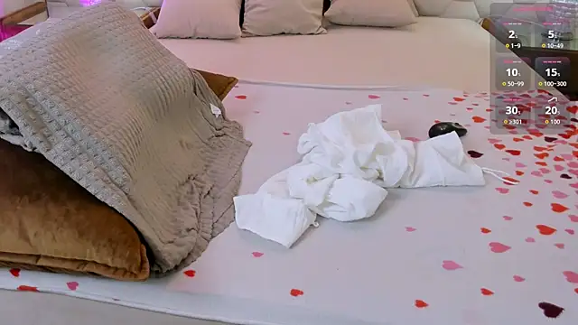 NaughtyLoryy live sex cam