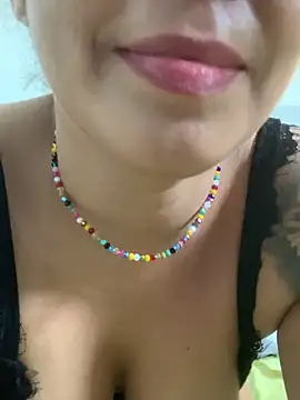 Gabrielleof live sex cam