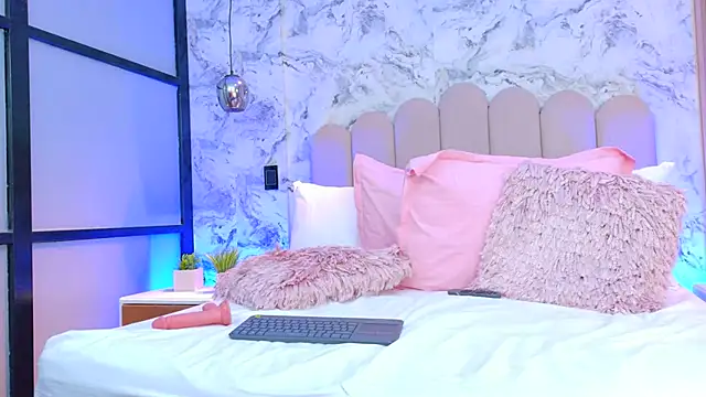 CassieKm's cam snapshot