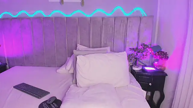 Aura_sun's cam snapshot